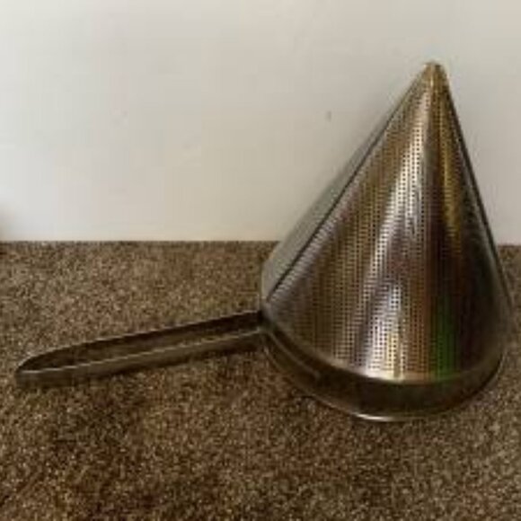 12 Cup Industrial Double Metal Cone Shaped Strainer/Sieve with Handle - Picture 1 of 4